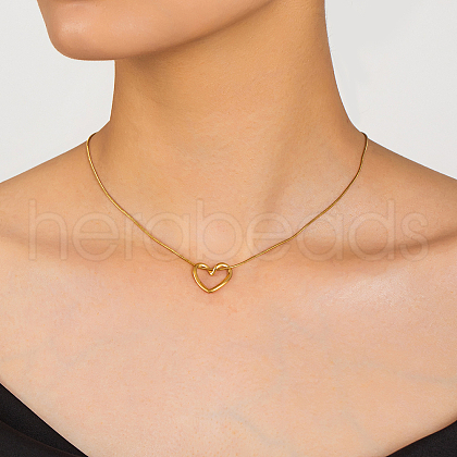 Vintage Stainless Steel Hollow Heart Pendant Snake Chain Simple and Elegant Gift Necklaces EM2806-1