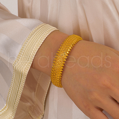 Bohemian Style Vintage Brass Cuff Bangles for Women GM4014-1