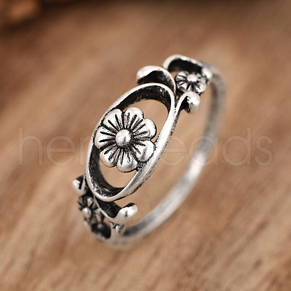 Hollow Out Oval with Flower Pattern Brass Finger Rings for Women FS-WG14675-02-1