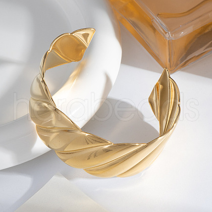 Elegant Stainless Steel Cuff Bangles for Women KR7820-1-1