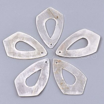 Natural Capiz Shell Pendants X-SHEL-N026-95-1