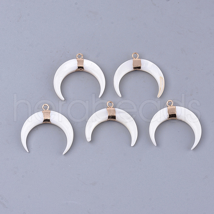 Freshwater Shell Pendants SHEL-T012-58G-1
