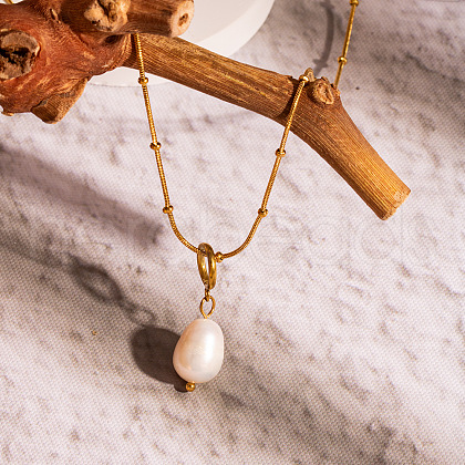 Simple and Elegant Natural Freshwater Pearl Potato Pendant Necklaces TT0391-1