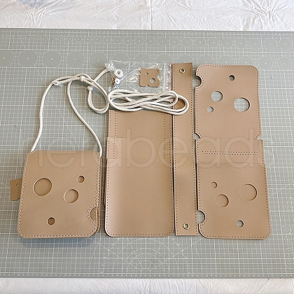 DIY Round Cut Cellphone Bags Set PW-WGB82F7-02-1