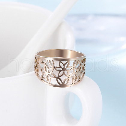 Flower Pattern Hollow Out 304 Stainless Steel Finger Rings FS-WGDCC5F-10-1