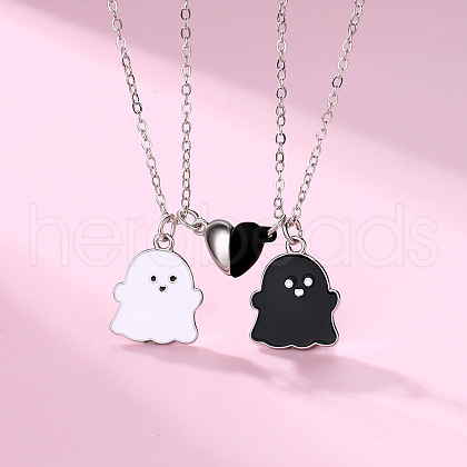 2Pcs Ghost Alloy Black & White Enamel Split Pendant Best Friend Necklaces with Heart Magnetic Clasps FS-WG095C9-01-1