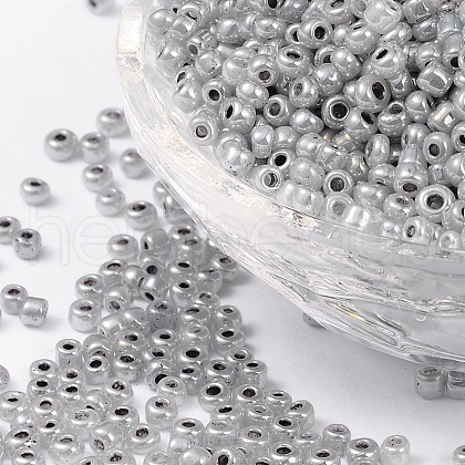 8/0 Glass Seed Beads SEED-US0003-3mm-149-1