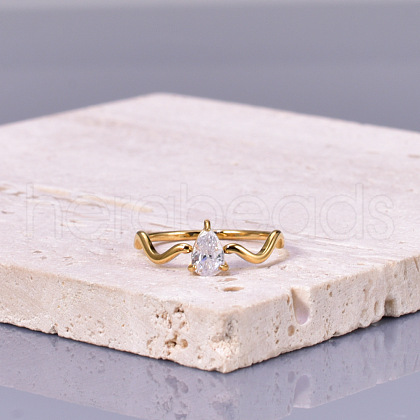 Teardrop 304 Stainless Steel with Clear Cubic Zirconia Finger Rings for Women FS-WG6614B-01-1