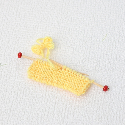 Plush Yarn & Wood Stick PW-WG40028-02-1