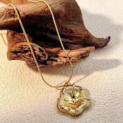 304 Stainless Steel Flower Pendant Necklaces for Women NJEW-U038-01G-1