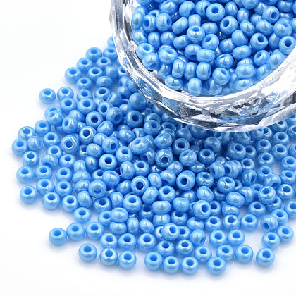 8/0 Czech Opaque Glass Seed Beads SEED-N004-003A-17-1
